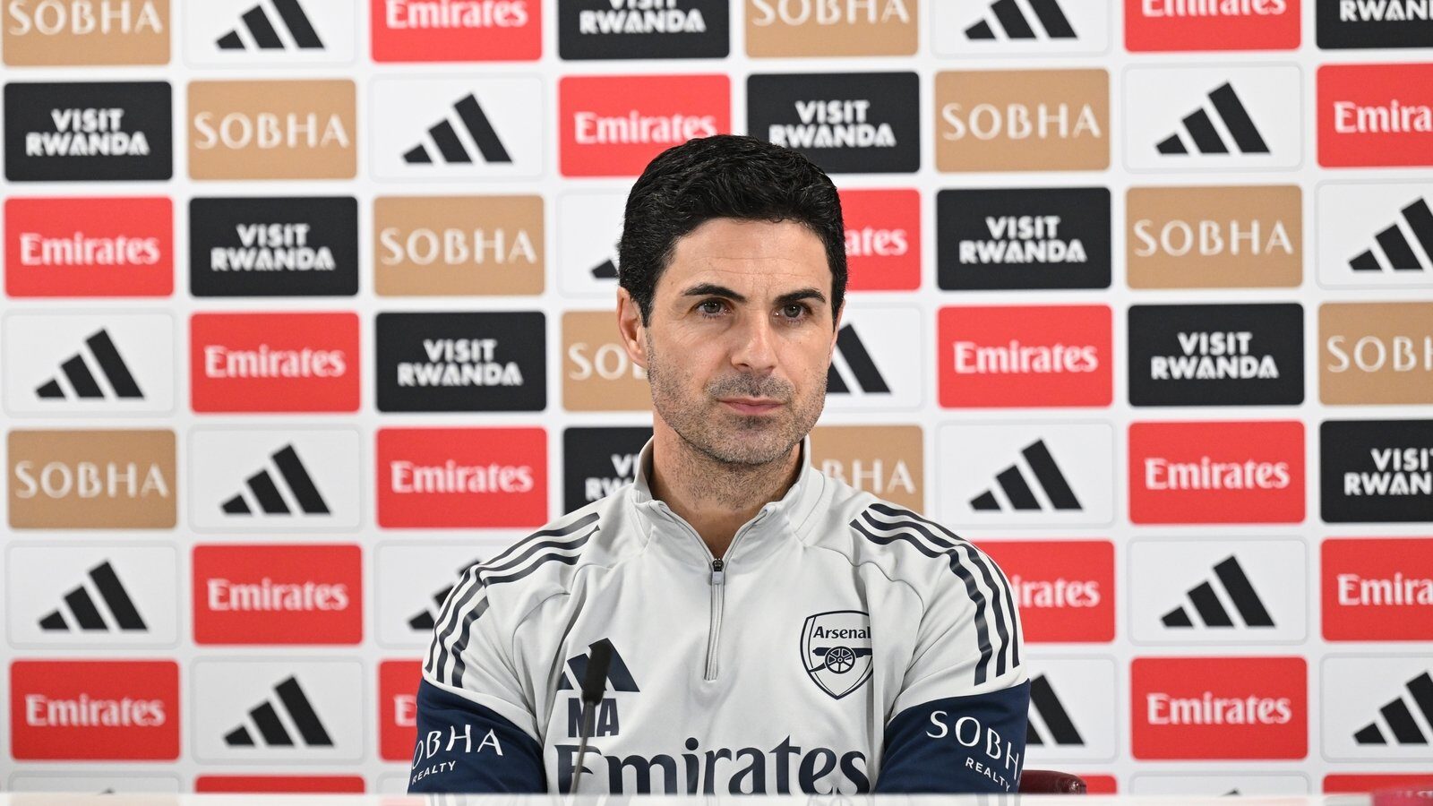 Opțiuni pentru titlu (55-70 caractere):

Arteta, înainte de Chelsea: Declarații incendiare despre rivalitate și strategie
Arsenal – Chelsea: Arteta dezvăluie secretele meciului crucial. Ce a spus?
Conferința lui Arteta: Avertisment clar pentru Chelsea și ambiții de titlu
Arteta, la foc automat: Tot ce a spus despre duelul cu Chelsea
Arsenal vs. Chelsea: Analiza lui Arteta, înainte de derby-ul londonez