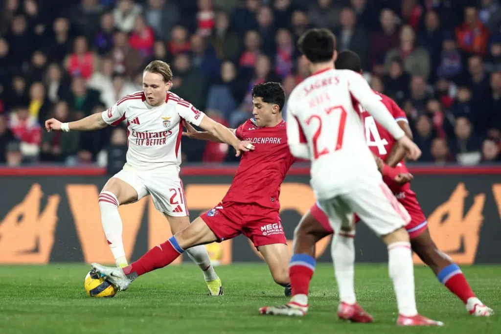 Schjelderup e a polêmica com Vinícius Júnior