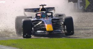 Verstappen, avariat la Melbourne: Pilotul a ieșit în decor după primele sesiuni