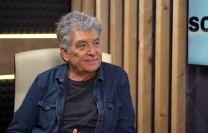 A murit iulian vrabete, basistul holograf. Avea 70 de ani