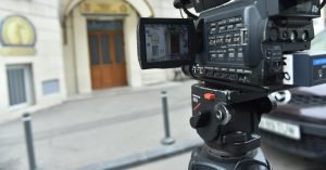 Dna a pus cătușe la constanța: Șefii vămilor, parfene și gudu, au fost prinși în flagrant