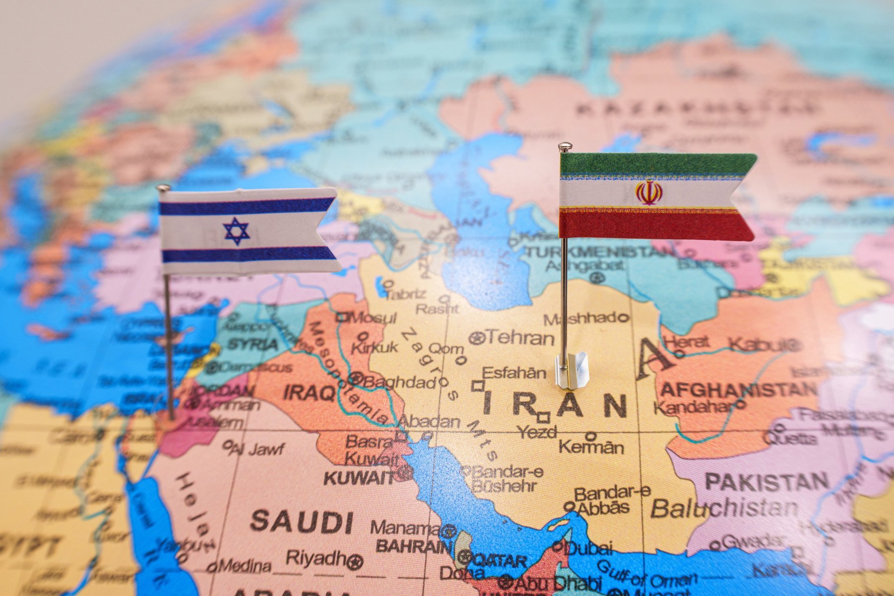 Români din Israel, repatriați via Egipt, alții blocați în Emirate