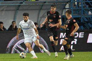 Farul, repetiție pentru play-out: Echipele de start și cele mai bune cote la pariuri