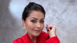 Și-a cinstit prietenii cu vârf și îndesat, petrecerea a fost memorabilă