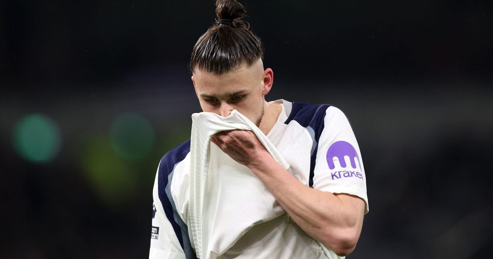 Drăgușin, suspendat! Apărarea lui Tottenham, în criză