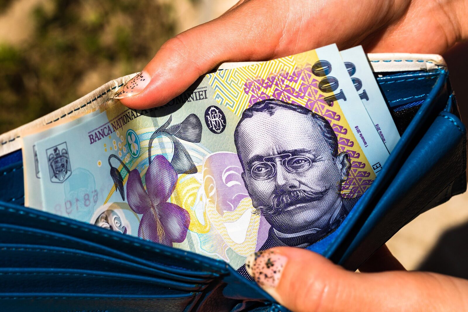 ANAF: Bonus de 3% pentru români, dar cu reguli clare