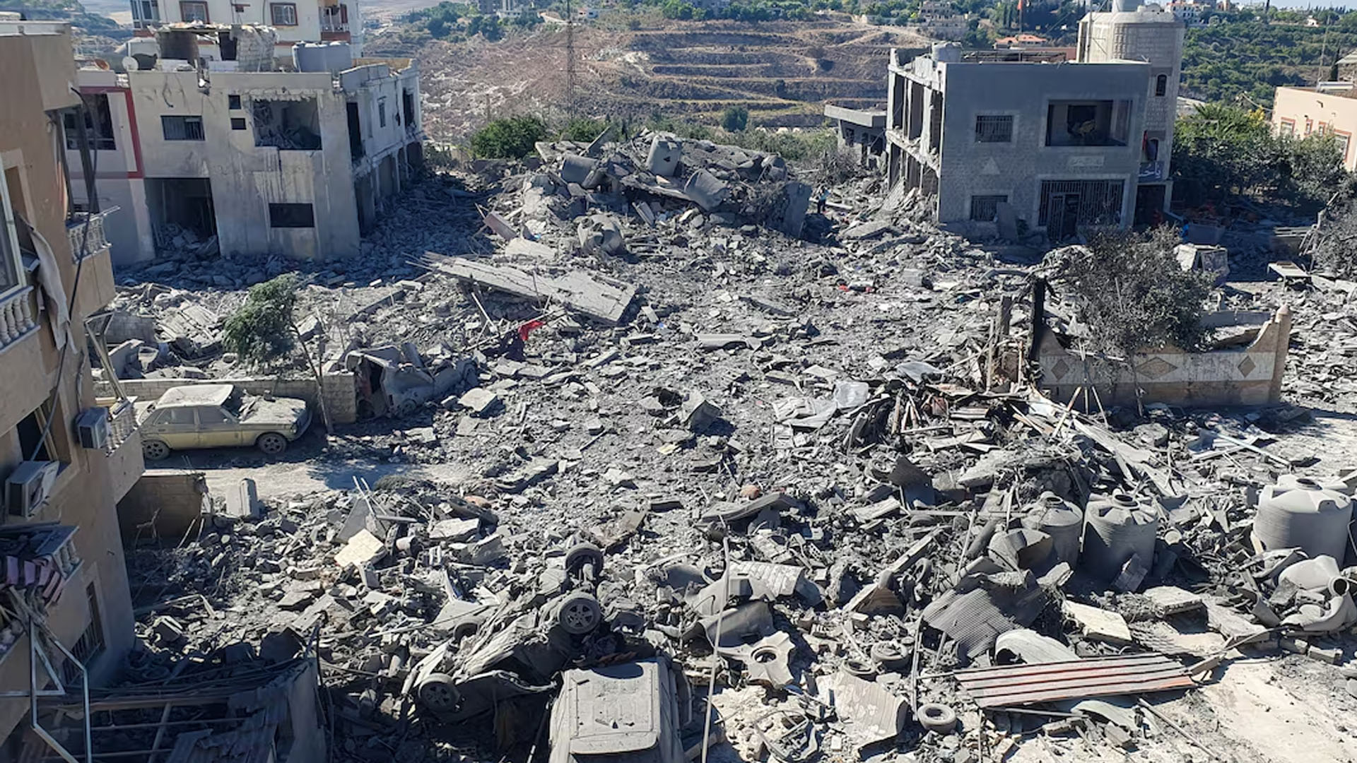 Schimb de focuri israel-hezbollah: Conflictul se extinde după atacul asupra iranului
