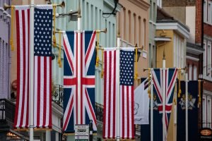 Britanicii, consultați despre interzicerea accesului minorilor sub 16 ani la social media