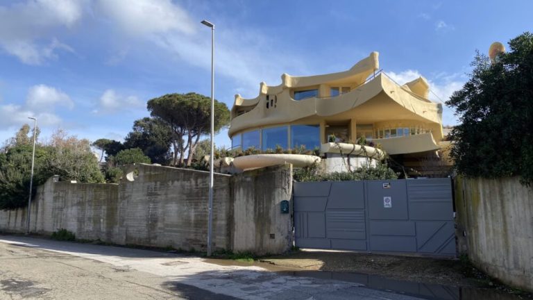 Părinții lui Negoiță, vilă și restaurant de 2,8 milioane euro în Italia