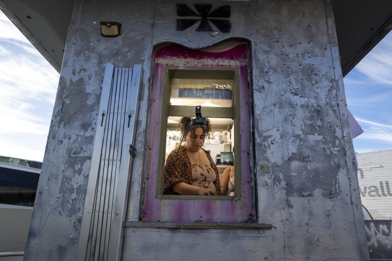 Viral pe Haight Street: Colectivul de dj-i Inside Program Audio cucerește lumea