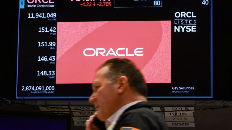 Oracle dă afară mii de angajați, pe fondul investițiilor masive în ai