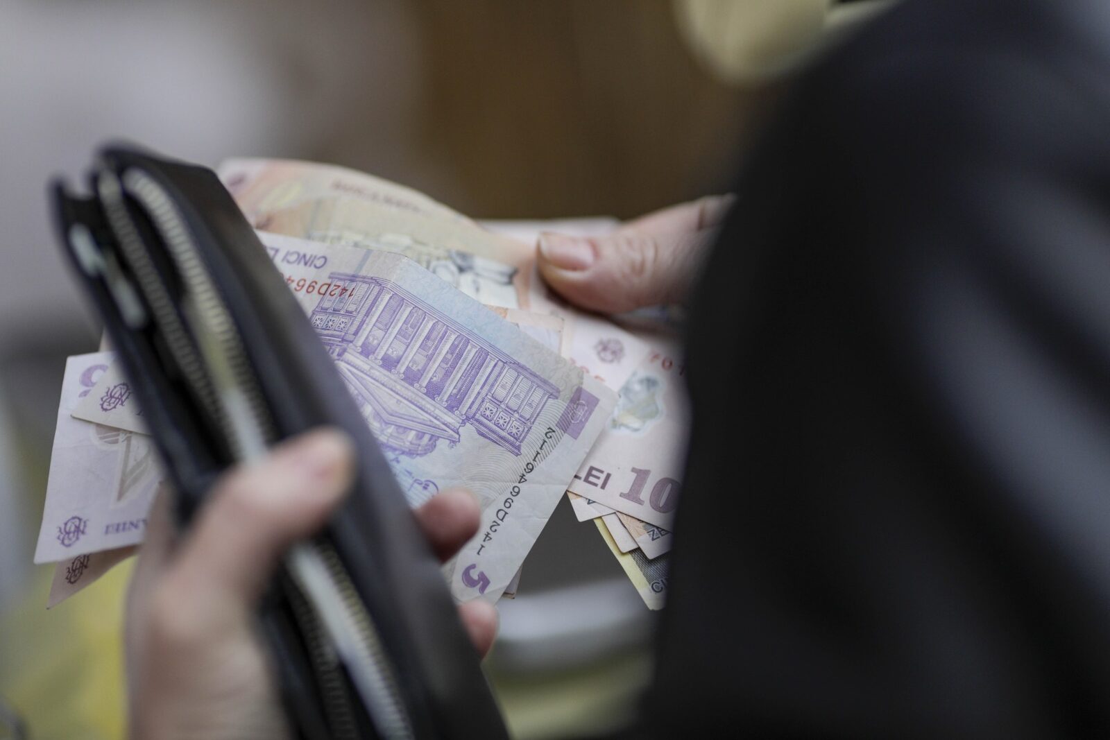 Pîslaru: Salarii mai mari în Sănătate, grilă nouă în Educație din 2028