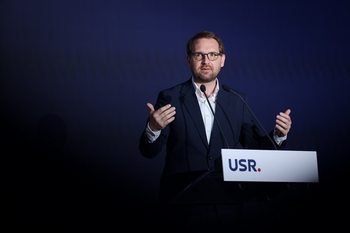 Uzurparea USR: PSD, acuzat că joacă cu economia României. Criza, pericol pentru români