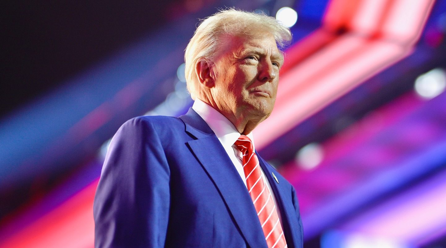 Trump: Xi Jinping e “foarte mulțumit” de strâmtoarea Ormuz