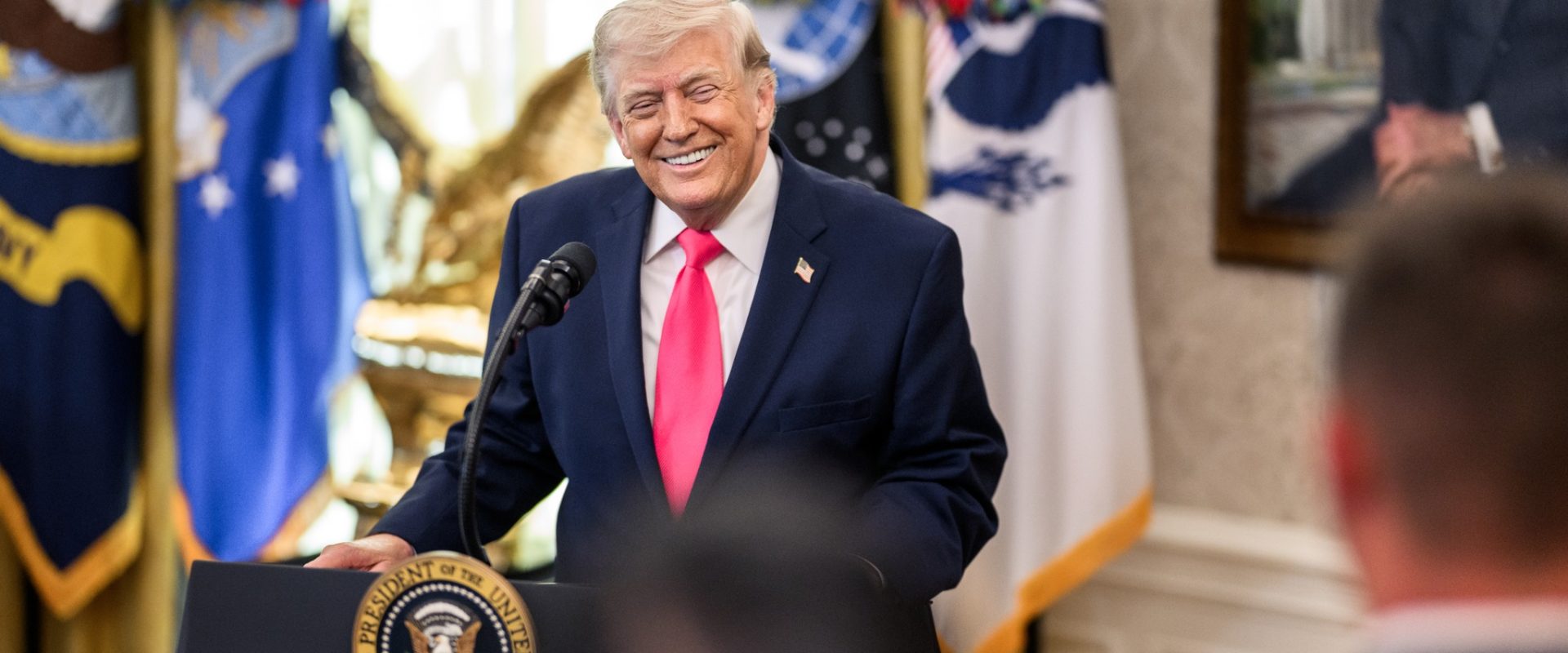 Trump, entuziasmat de psihedelice: „Pot să iau și eu?” cere fostul președinte