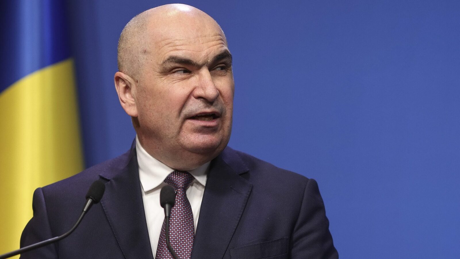 Bolojan respinge demisia: Românii au suportat, dar nu existau alte variante