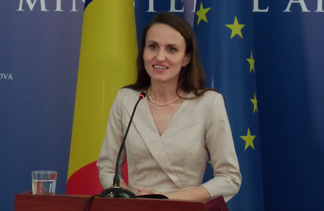 Oana Țoiu și Roberta Metsola: „Voința pro-Europeană a României e o ancoră”