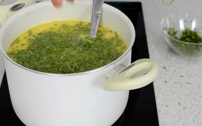 Ciorba de miel: Află condimentul de aruncat la gunoi. Greșeala fatală!