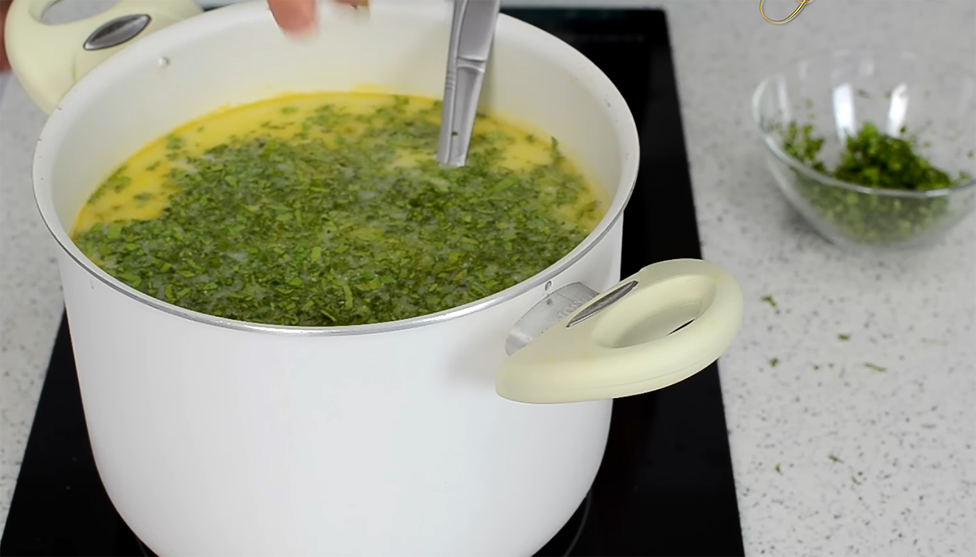 Ciorba de miel: Află condimentul de aruncat la gunoi. Greșeala fatală!