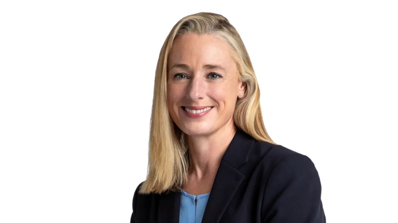 Emma Delaney, prima femeie CEO OMV, preia frâiele de la BP. Petrom are și ea un șef britanic