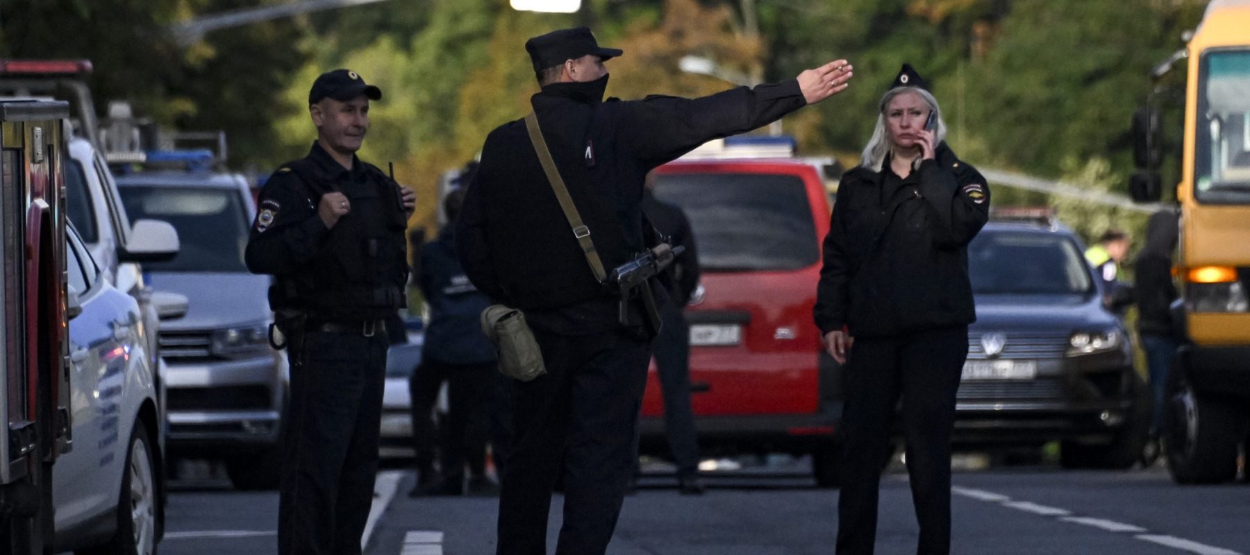 Polițiști suspendați la Kiev, după ce au fugit de la locul atacului armat