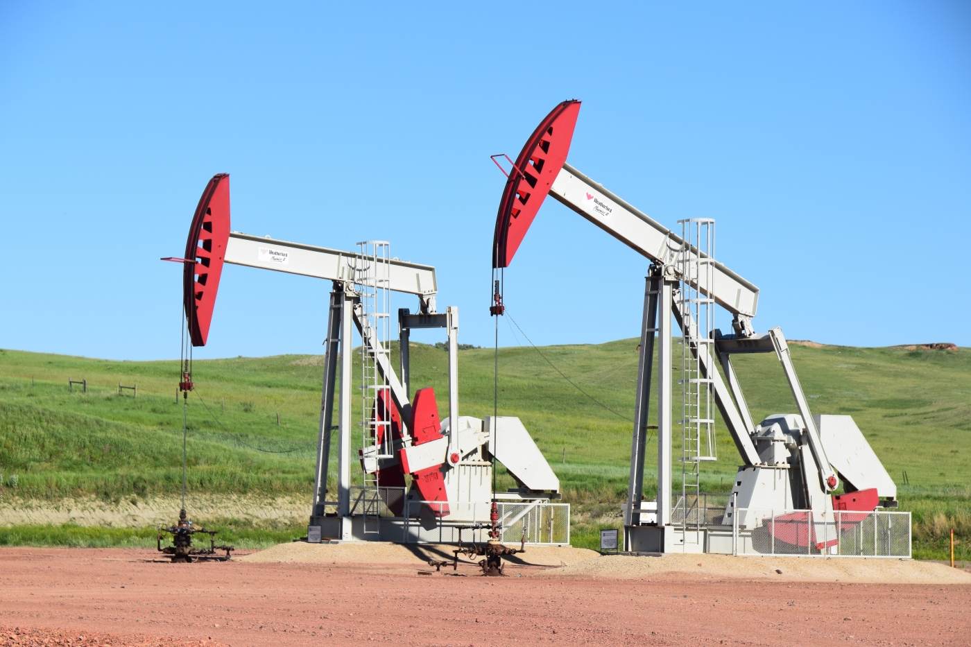 Petrolul, în cădere liberă după armistițiul SUA cu Iranul