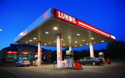 SUA amână vânzarea benzinăriilor Lukoil până în octombrie