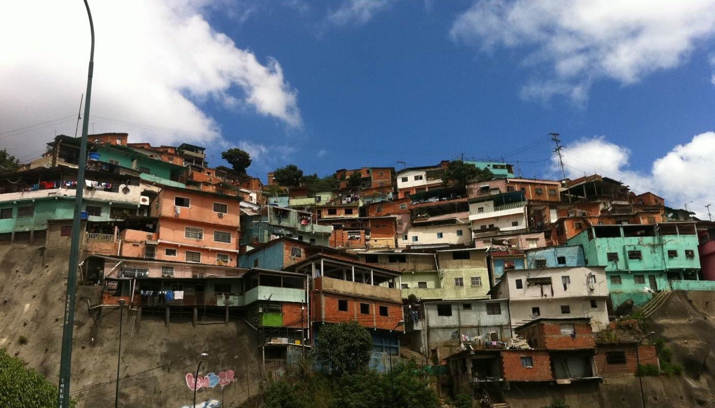 FMI reia legăturile cu Venezuela: Criza se termină