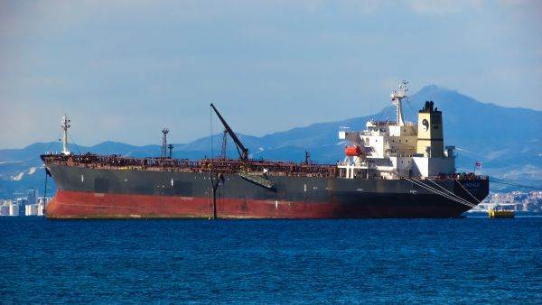 CNN: Iranul, acuzat de atac asupra unui petrolier în Strâmtoarea Hormuz