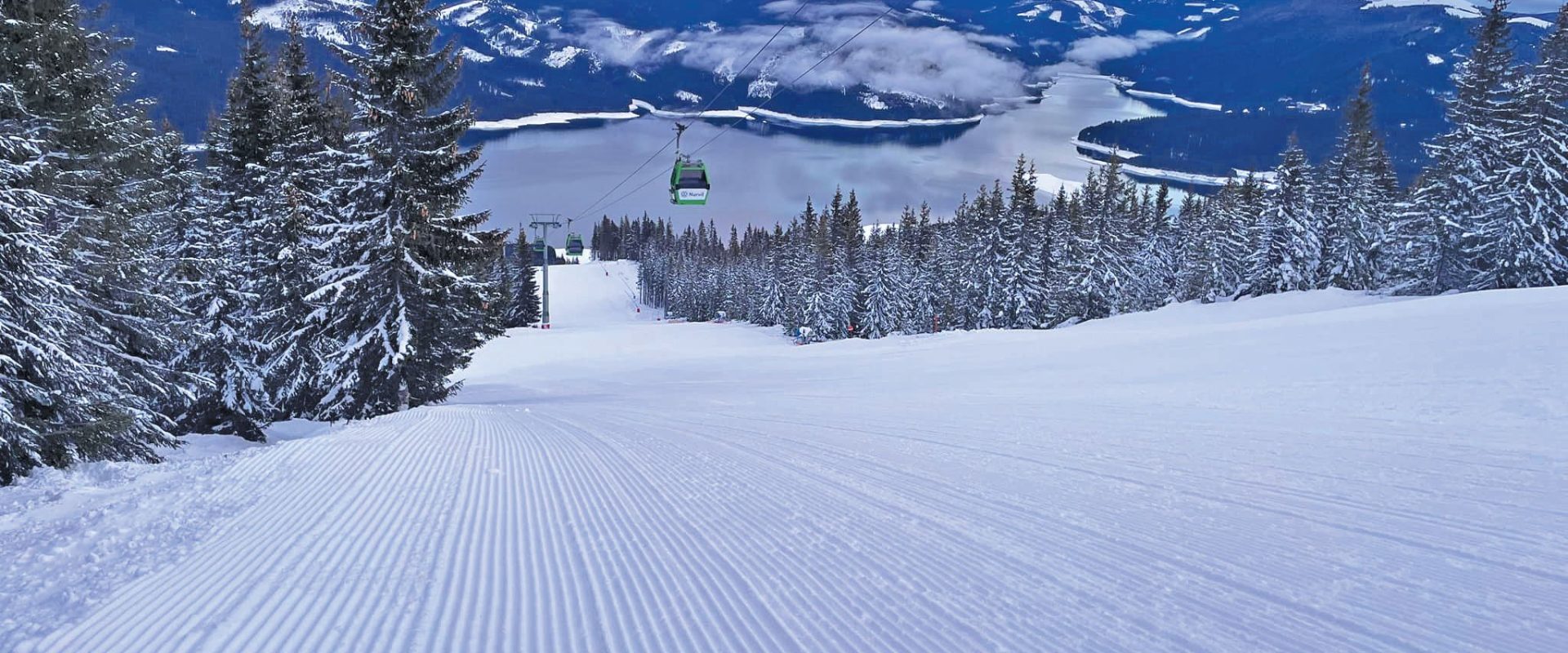Schiori pe pârtii de Paște: Sinaia și Transalpina rămân deschise