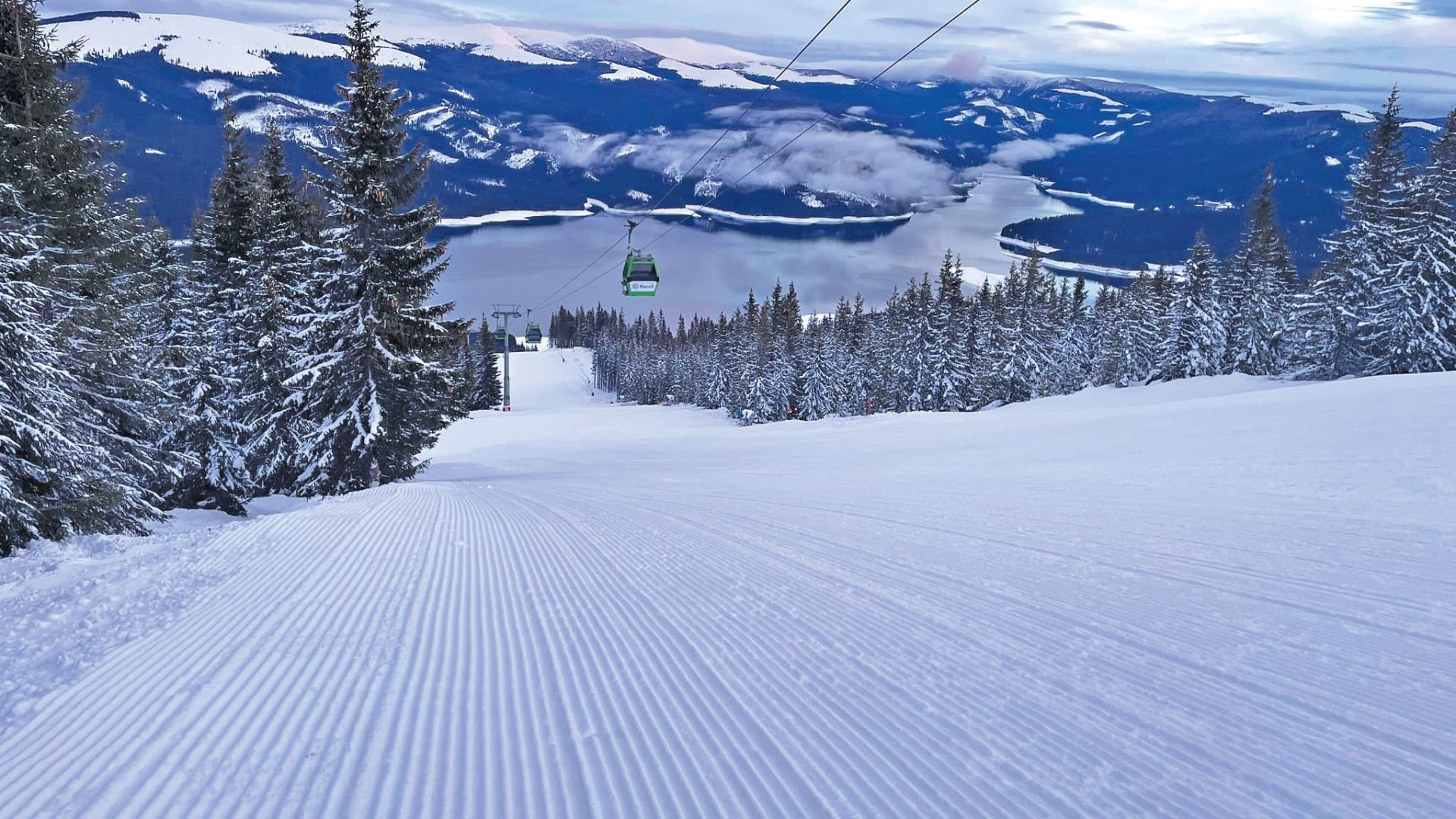 Schiori pe pârtii de Paște: Sinaia și Transalpina rămân deschise