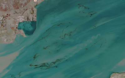 Deversări URIAȘE de petrol în Golful Persic, văzute din spațiu, după atacuri