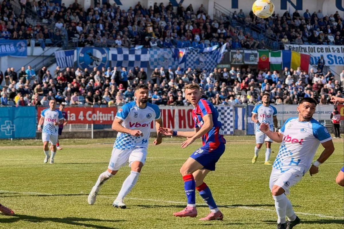 Live: FC Bihor – Corvinul Hunedoara, duelul crucial din Liga 2