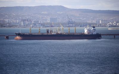 Două nave petroliere, forțate să se întoarcă după ce au sfidat SUA