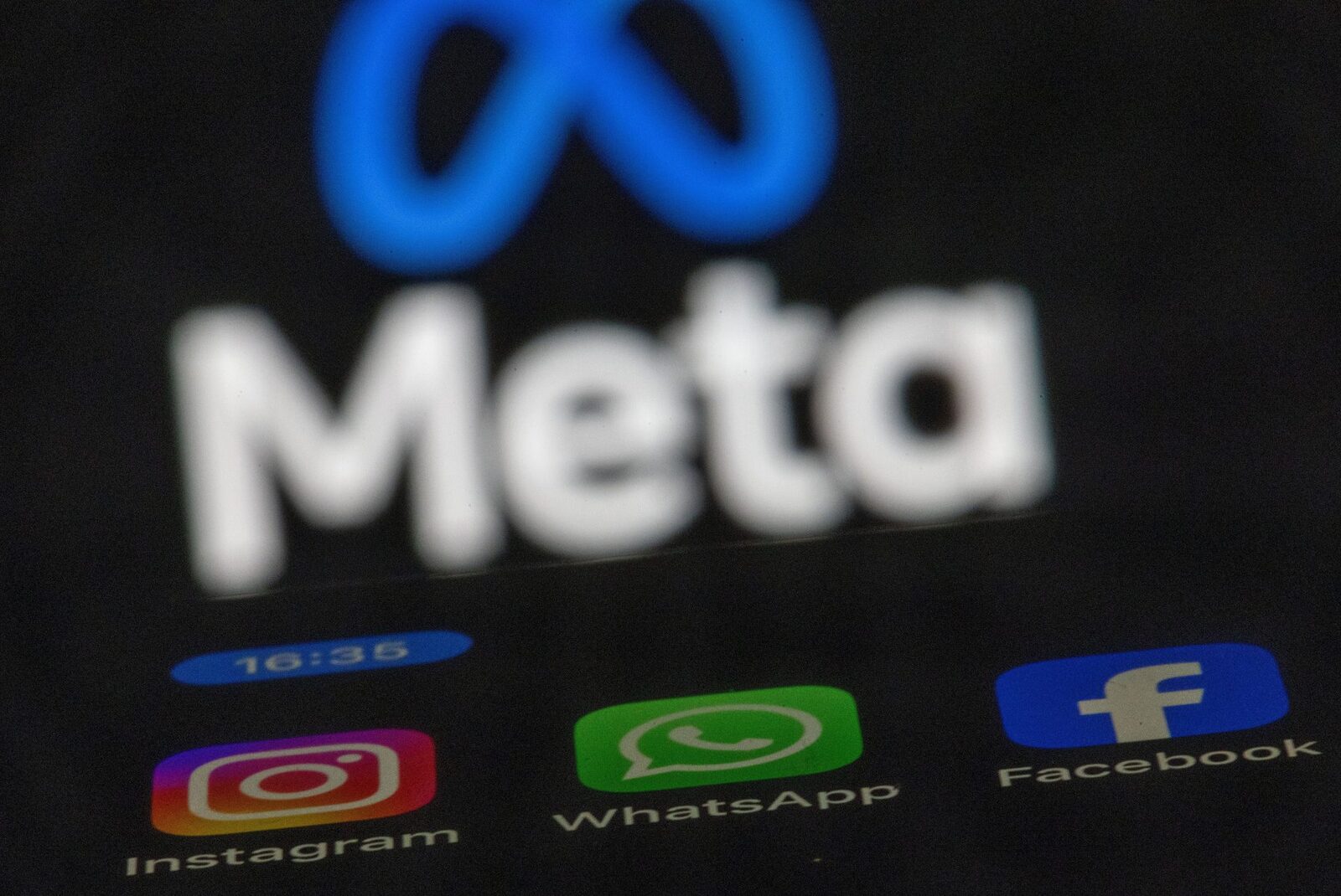 Meta, dată în judecată în MASSACHUSETTS: Instagram, acuzat că face copii dependenți