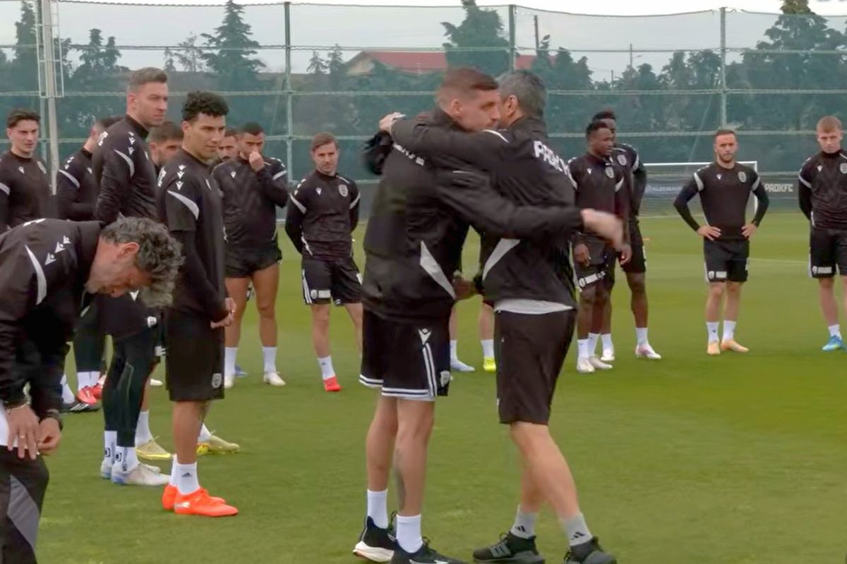 Cum a fost PRIMIT profesorul de fotbaliștii de la PAOK