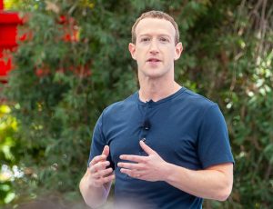 Meta, clonă digitală a lui Zuckerberg: Angajații pot „vorbi” cu șeful