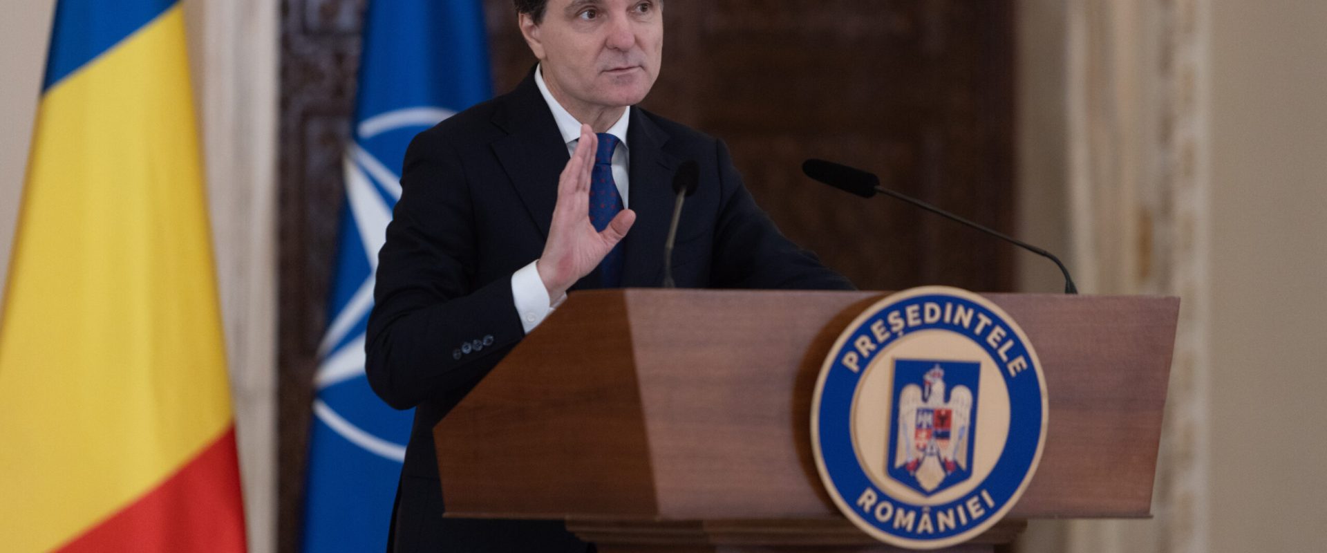 Cât de mult se uită copiii lui Nicușor Dan la tv? Răspunsul surprinzător