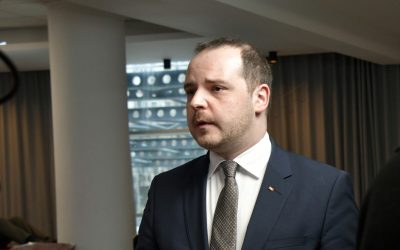 Ministru anunță demisia: „Mîine plec”, promite o scrisoare rapidă