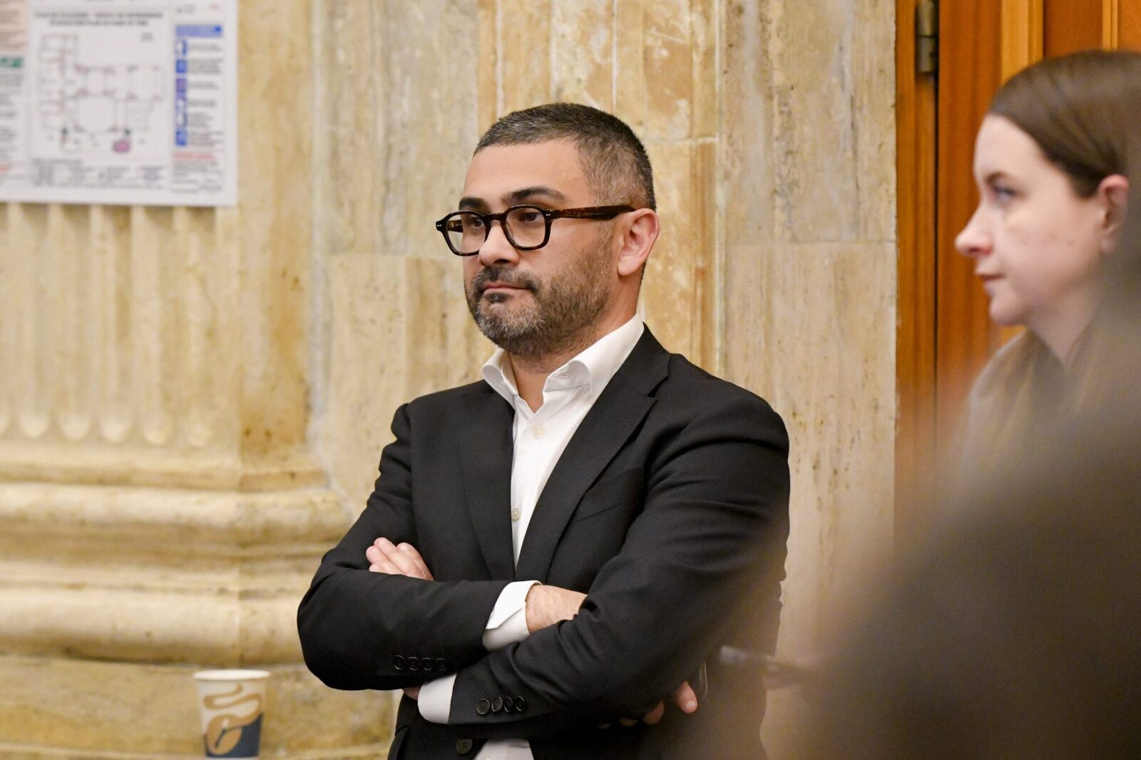 Manole, avertisment dur: Aproape 500 de români, prinși muncind „la negru”