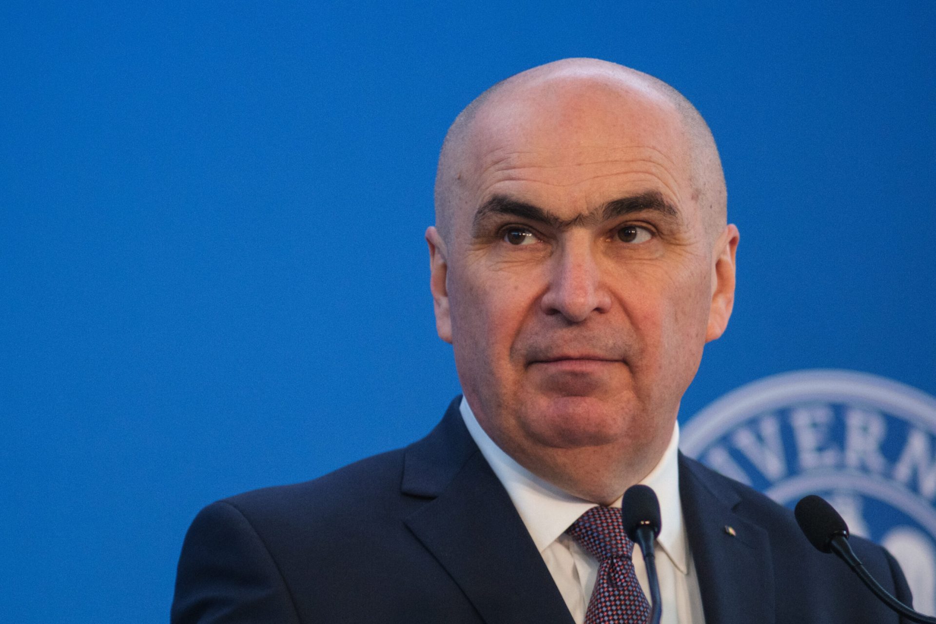 Bolojan, guvernare dezastruoasă: Indicatorii economici ai României, prăbușiți