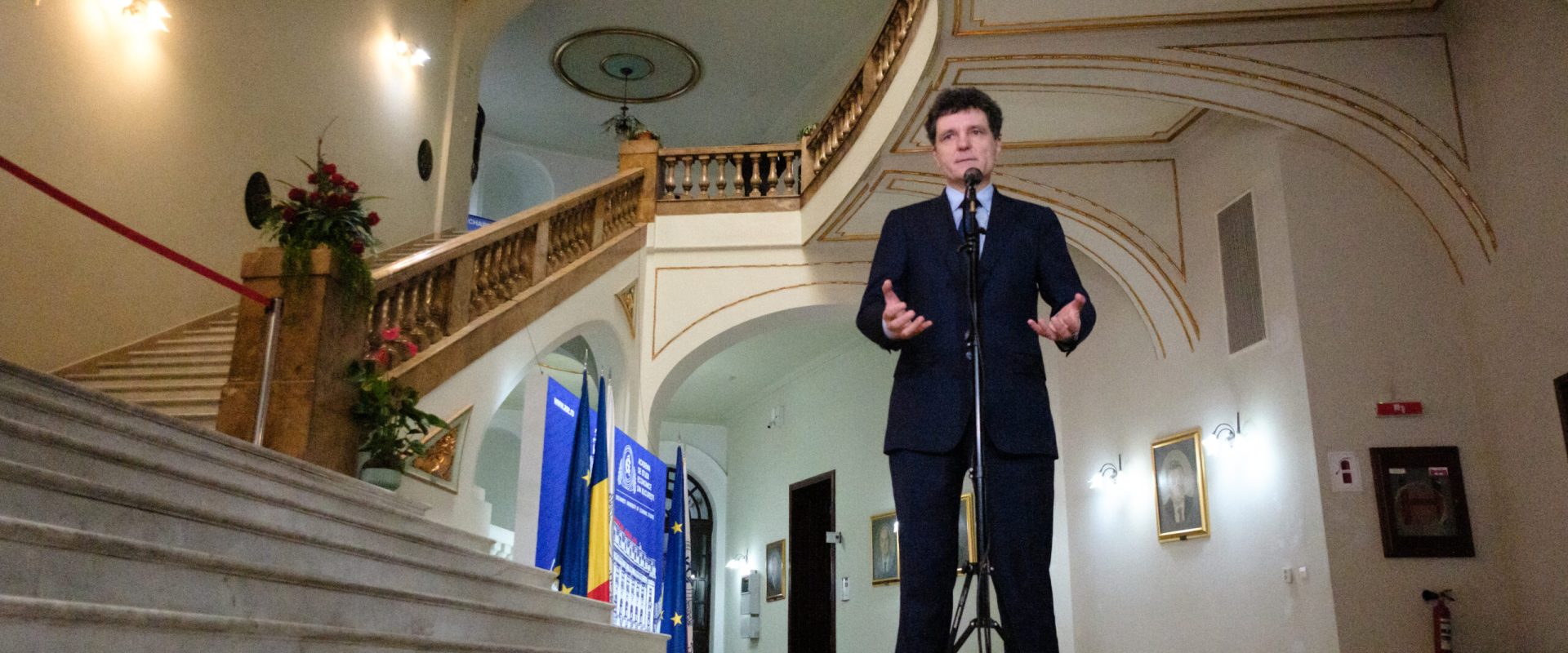 Presa Ungară despre România: „Țară deprimată, în pragul haosului”