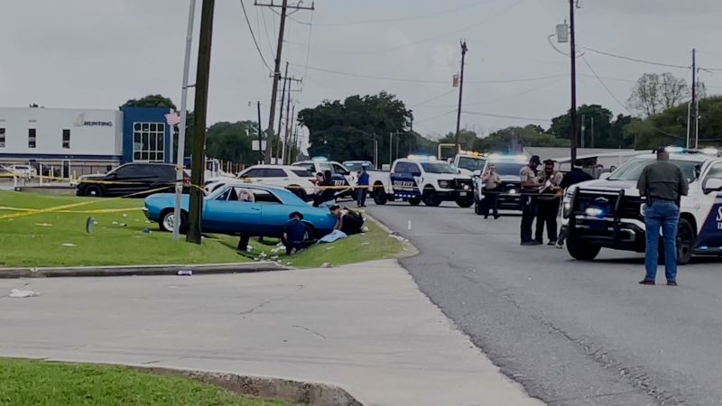 Accident teribil în timpul unei parade în new iberia, louisiana: Peste 12 răniți
