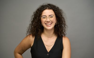 Platforma americană cu AI, susținută de Karpathy și Sutskever, vine în România cu program pentru elevi și profesori