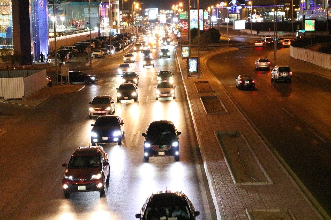 Atacuri în ARABIA SAUDITĂ: Instalații energetice, scoase din funcțiune