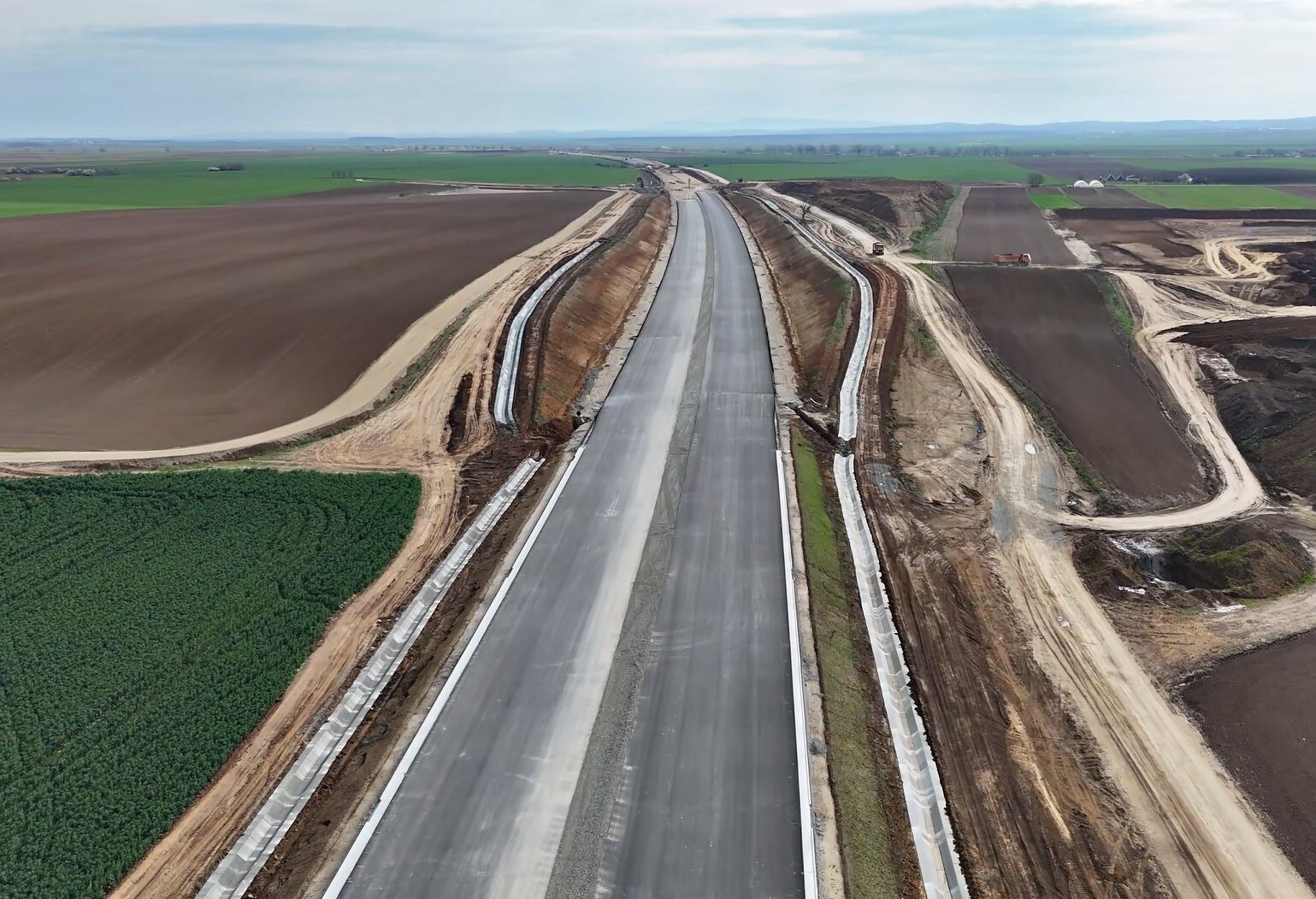 Autostrada transilvania: Tronson bechtel, șanse mari de finalizare în 2024, mai repede decât termenul