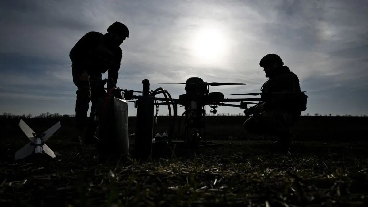 Románia: orosz gép sértette meg a NATO légterét – aktiválták a védelmi erőket Magyarország szomszédjában