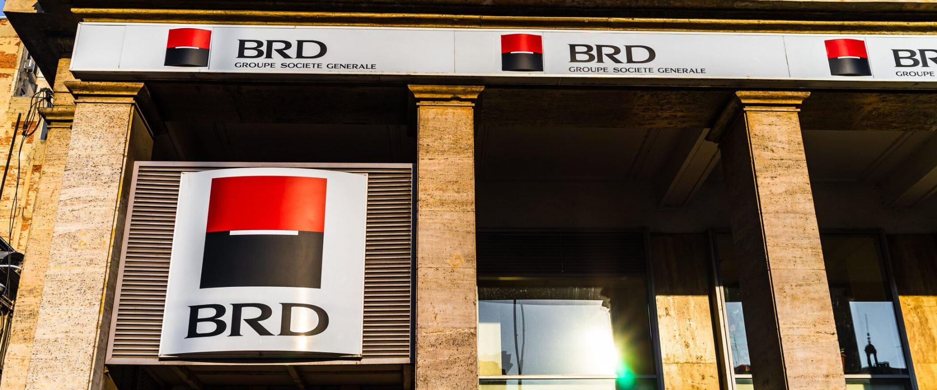 Beneficii BRD pentru clienții cu buletin cu cip: Ce avantaje au românii