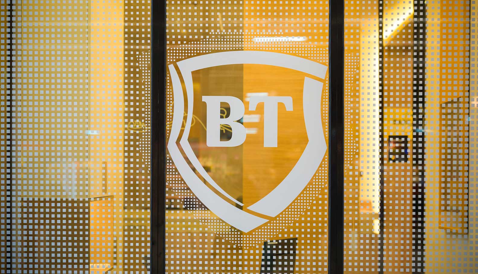 Bt: Anunțul băncii transilvania pentru paștele 2026: Ce trebuie să știi