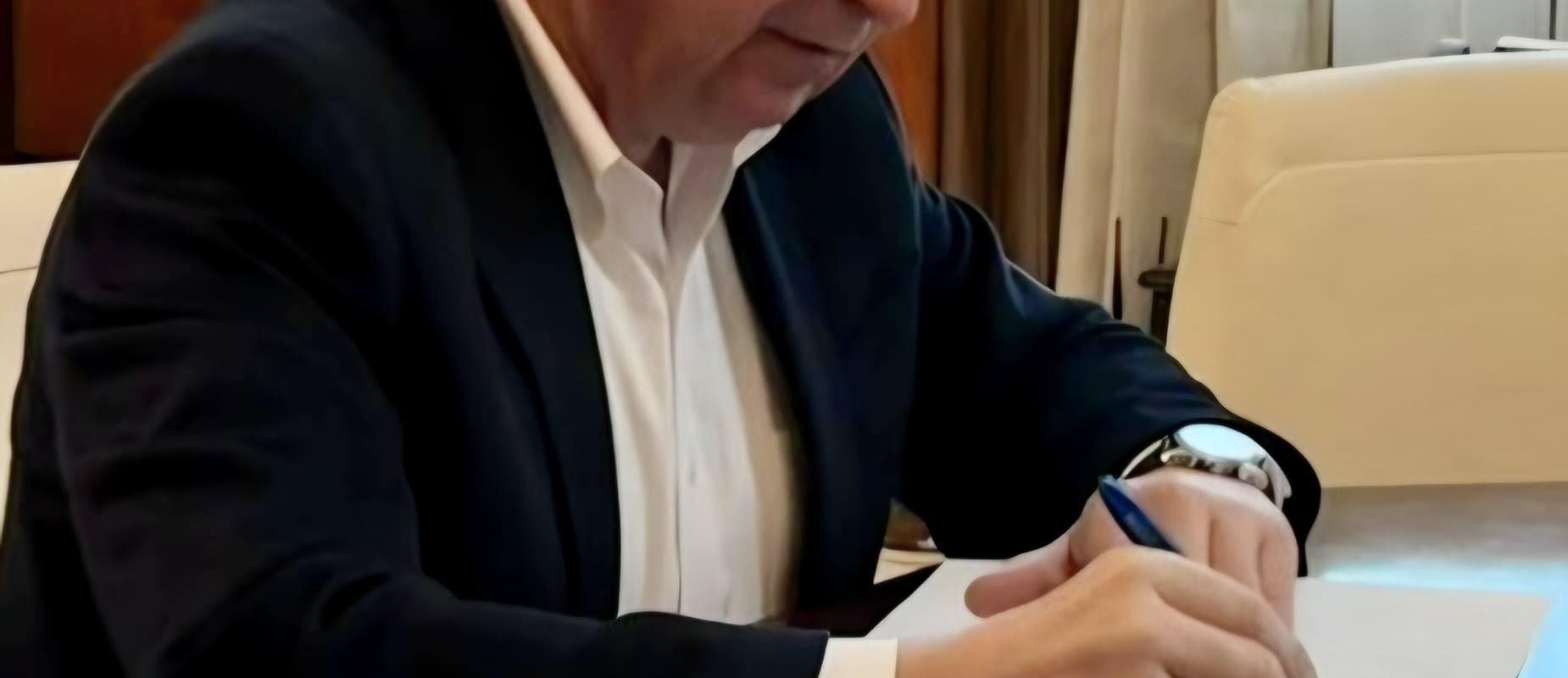 Bucureșteni cer demisia lui Bolojan: 54% vor plecarea premierului